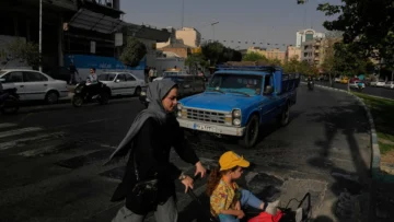 Irán cesa los bombardeos ante la 