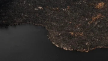 Comunidades indígenas de Canadá denuncian negligencia de las autoridades para combatir incendios