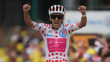 Carapaz gana etapa reina en el Alpe d’Huez y Pogacar gana virtualmente su 5º Tour Carapaz gana etapa reina en el Alpe d’Huez y Pogacar gana virtualmente su 5º Tour