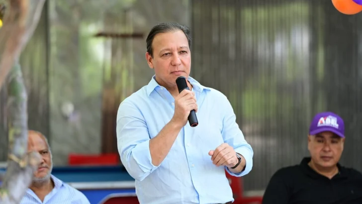 Abel Martínez promete frenar lo que califica como una “invasión haitiana silenciosa” Abel Martínez promete frenar lo que califica como una “invasión haitiana silenciosa”