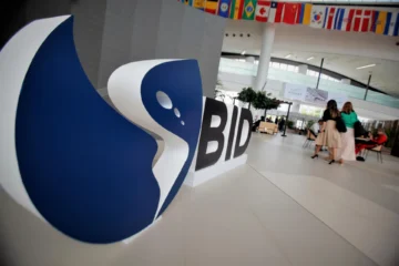Grupo BID eleva a US$ 138,000 millones su capacidad adicional de préstamo para América Latina Grupo BID eleva a US$ 138,000 millones su capacidad adicional de préstamo para América Latina