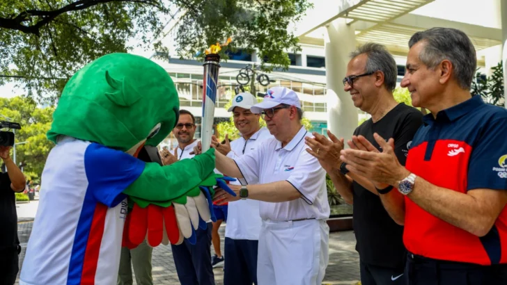 Santo Domingo 2026: Creso recibe la Antorcha y reafirma su apoyo al deporte dominicano