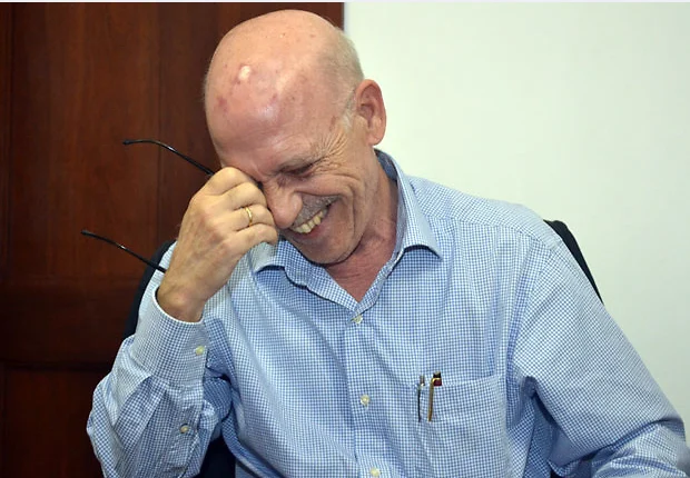 A J. R. Albaine: La despedida al maestro, al científico y al amigo A J. R. Albaine: La despedida al maestro, al científico y al amigo