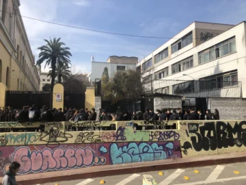 El Chile de Kast escoge frenar la delincuencia criminalizando a los jóvenes