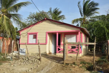 'Vivíamos para pagar alquiler': el sueño de tener casa propia sigue fuera del alcance de miles de dominicanos 'Vivíamos para pagar alquiler': el sueño de tener casa propia sigue fuera del alcance de miles de dominicanos