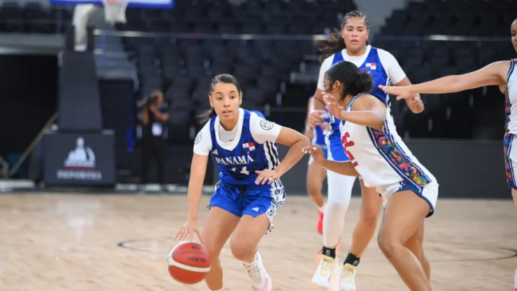 Santo Domingo 2026: Panamá aplasta a Costa Rica en el inicio del baloncesto femenino
