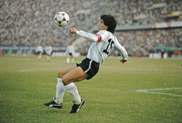 El día en que se fue Diego Armando Maradona: el último rebelde del fútbol