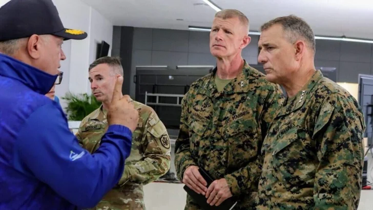 Fotos de funcionarios de EEUU estrechando la mano de Cabello desatan indignación en la diáspora venezolana
