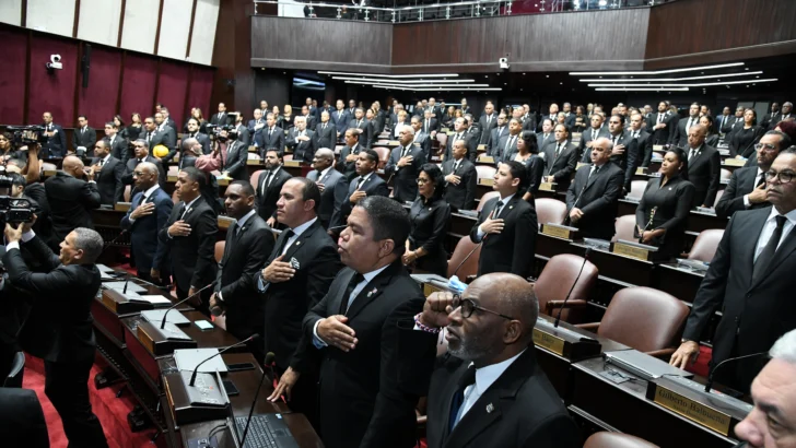 Auditoría de la Cámara de Cuentas alerta sobre fallas graves en finanzas, nómina y contrataciones en la Cámara de Diputados 
