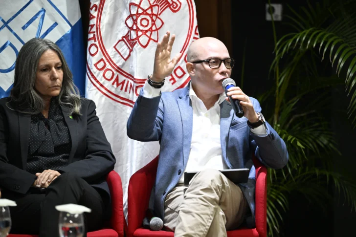 Doctor-Victor-Gomez-Valenzuela-728x485 Doctor-Victor-Gomez-Valenzuela-728x485