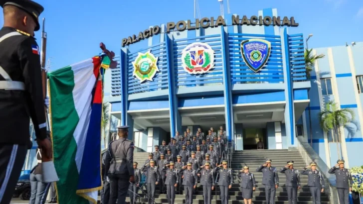 Policía pagó RD$ 7.3 millones en asesorías sin constancias de trabajos realizados; exdirectores justificaron nombramientos Policía pagó RD$ 7.3 millones en asesorías sin constancias de trabajos realizados; exdirectores justificaron nombramientos