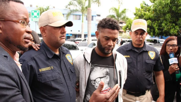 Exsegundo teniente policial es condenado a 30 años por matar a su pareja y a su suegra en La Vega