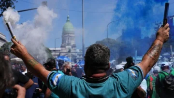 Se terminó el veranito mundialista: centrales obreras de Argentina reactivan las protestas contra Milei