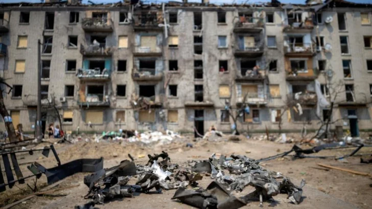 Día de luto en Ucrania: 30 víctimas mortales tras el bombardeo ruso más letal del año en Kiev