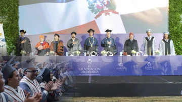 BARNA celebra su IV Graduación Ordinaria de la Licenciatura en Dirección Empresarial