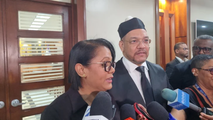 SCJ acepta desistimiento de Carlos Balcácer y pone fin a querella contra Mirna Ortiz SCJ acepta desistimiento de Carlos Balcácer y pone fin a querella contra Mirna Ortiz
