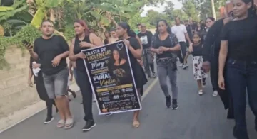 Familiares y allegados de mujer asesinada caminan para reclamar justicia Familiares y allegados de mujer asesinada caminan para reclamar justicia