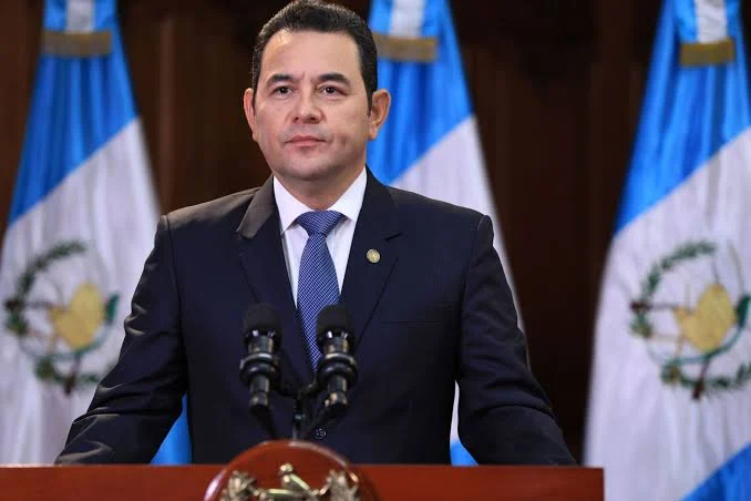 Alofoke va en serio: ¿qué necesita para crear su partido y qué posibilidades tiene de llegar a la Presidencia? Alofoke va en serio: ¿qué necesita para crear su partido y qué posibilidades tiene de llegar a la Presidencia?