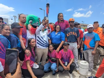 Santo Domingo 2026: La Antorcha fortalece el entusiasmo por los Juegos durante su recorrido por Pedro Brand, Los Alcarrizos y Pantoja