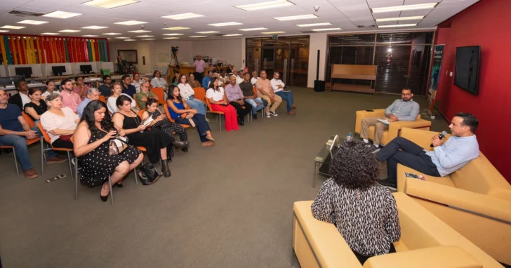 Un diálogo sobre la literatura para pensar la incertidumbre, en la Mediateca del Centro León
