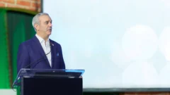 Abinader cita programa Oportunidad 14-24 como parte de la prevención de la delincuencia juvenil