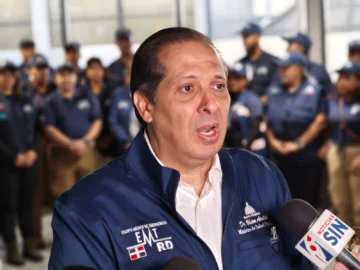 República Dominicana enviará 42,000 vacunas y una misión médica a Venezuela para apoyar las labores de emergencia
