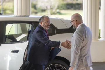 Embajador Edward Pérez Reyes presenta Cartas Credenciales en Australia y fortalece relaciones bilaterales