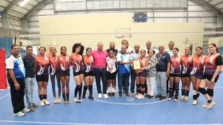 La Vega conquista el título del Torneo Nacional Femenino de Voleibol U-15
