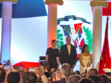 Abinader asiste a Embajada de EE. UU. por el 250 aniversario de independencia de ese país
