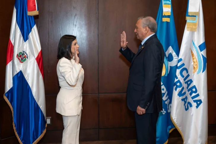 Designan a Angelina Biviana Riveiro como vicepresidenta ejecutiva de Fiduciaria Reservas Designan a Angelina Biviana Riveiro como vicepresidenta ejecutiva de Fiduciaria Reservas