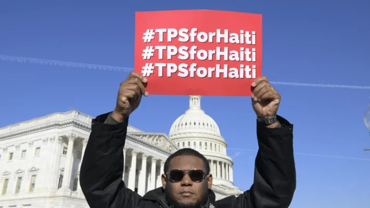 Haitianos pierden TPS y temen deportaciones masivas impulsadas por Trump