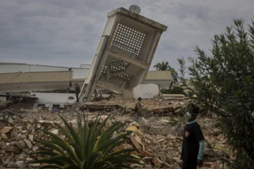 Venezuela elevó este lunes a 6.125 cifra de muertos por los terremotos de junio