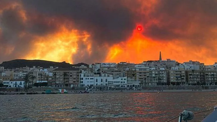 Incendio en Almería: al menos 12 muertos y 23 desaparecidos en el fuego más letal de las últimas décadas en España en medio de la ola de calor