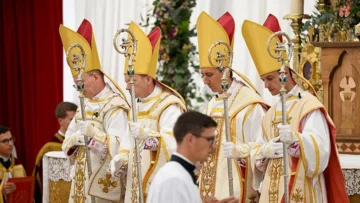 Quiénes son los lefebvrianos, el grupo ultraconservador que desafió al papa León XIV ordenando a 4 obispos y que hace temer un cisma en la Iglesia católica Quiénes son los lefebvrianos, el grupo ultraconservador que desafió al papa León XIV ordenando a 4 obispos y que hace temer un cisma en la Iglesia católica