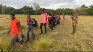 Detenciones de indocumentados bajan 17.8 % en operativos del Ejército; autoridades lo atribuyen a controles en la frontera terrestre  