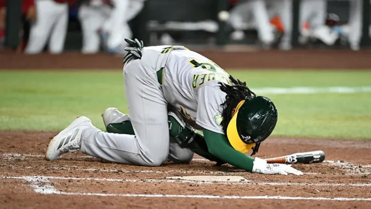 Novato de los Athletics sufre ruptura de un testículo tras conectar su primer jonrón en MLB