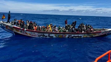 Mueren 144 náufragos africanos al tratar de llegar a España Mueren 144 náufragos africanos al tratar de llegar a España