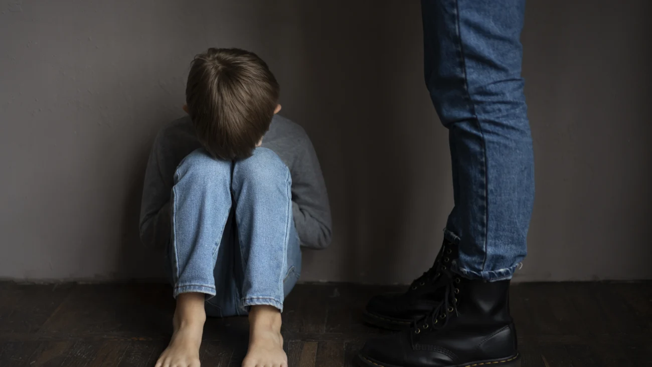 ¿Te criaron con violencia y crees que estás bien? Estas son las heridas que pueden aparecer años después ¿Te criaron con violencia y crees que estás bien? Estas son las heridas que pueden aparecer años después