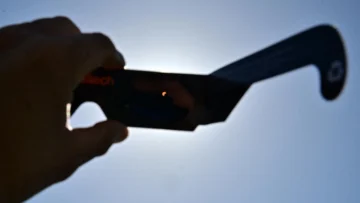 Total en España, parcial en Francia: 5 cosas que debe saber sobre el eclipse solar del 12 de agosto Total en España, parcial en Francia: 5 cosas que debe saber sobre el eclipse solar del 12 de agosto