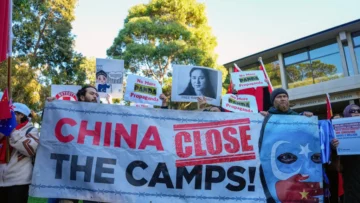 China hostiga a los australianos de origen uigur que visitan Xinjiang, según HRW China hostiga a los australianos de origen uigur que visitan Xinjiang, según HRW