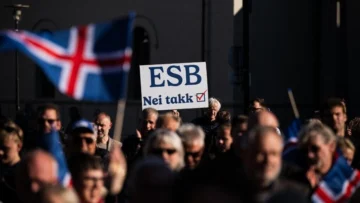Islandia da un portazo a Europa tras ajustado referéndum Islandia da un portazo a Europa tras ajustado referéndum