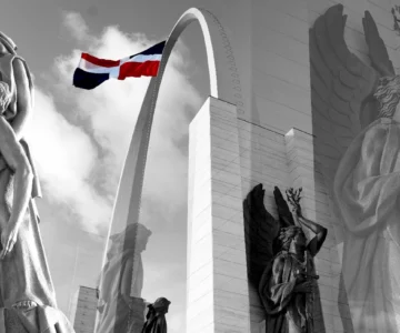 La Plaza de la Bandera Dominicana entre la patria, cristianismo y voluntad política La Plaza de la Bandera Dominicana entre la patria, cristianismo y voluntad política