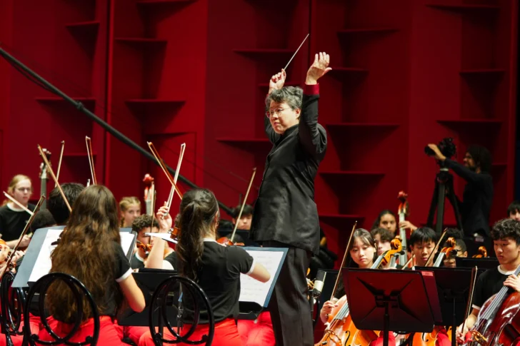 15.-Mei-Ann-Chen-y-la-NYO2-de-Carnegie-Hall-en-Republica-Dominicana-728x485