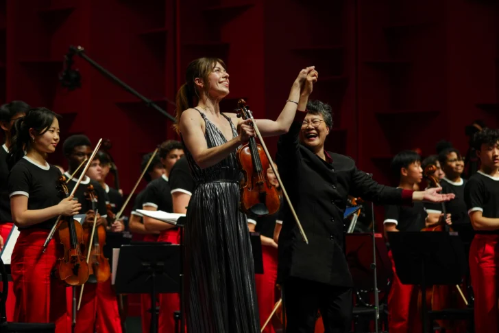 18.-Mei-Ann-Chen-y-junto-a-la-violinista-Tessa-Lark-728x485