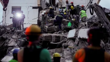 32 horas de lucha: el niño que sobrevivió bajo los escombros del terremoto en Cali