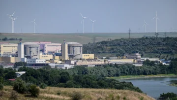 Rumania: cierra la única central nuclear del país por falta de agua del Danubio para refrigerarla Rumania: cierra la única central nuclear del país por falta de agua del Danubio para refrigerarla