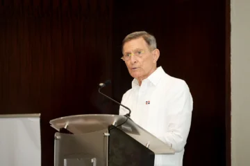 Canciller plantea una mayor integración comercial con México ante escenario global Canciller plantea una mayor integración comercial con México ante escenario global