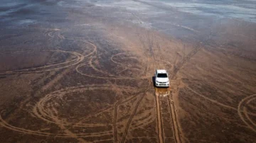 La indignación por el enorme daño ambiental que causó un hombre con su camioneta en un ecosistema único del norte de Argentina
