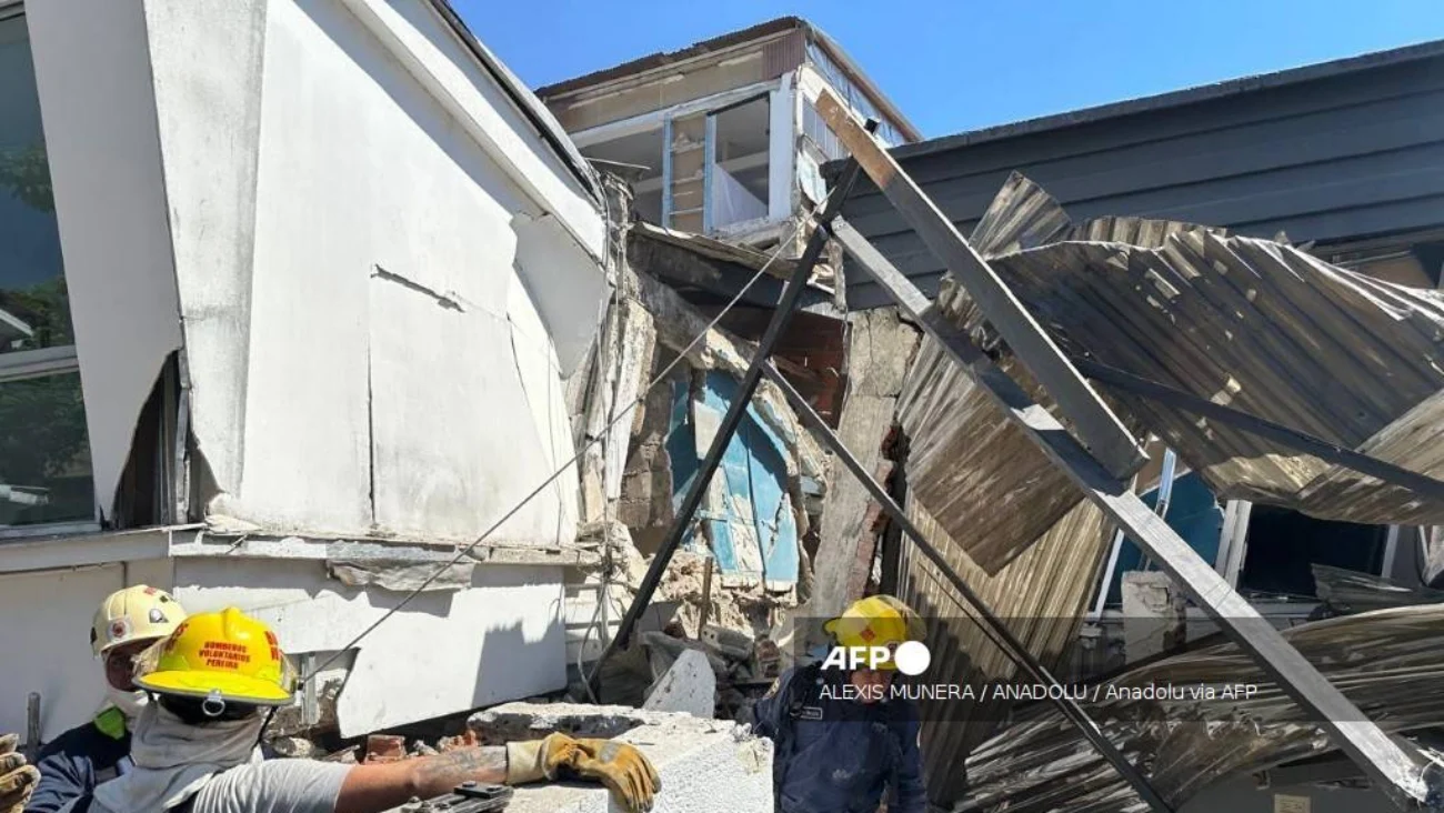 Al menos 132 muertos y 570 heridos deja el terremoto de magnitud 7,4 en Colombia Al menos 132 muertos y 570 heridos deja el terremoto de magnitud 7,4 en Colombia