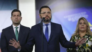 Venezuela: Parlamento abre una investigación contra el diputado opositor que propone dolarizar el país